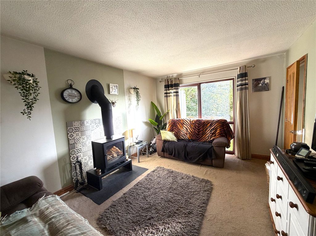 Property photo 2 of 27 Picture No. 05