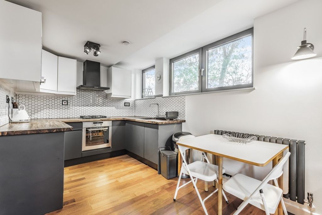 Property photo 3 of 9 666827 (4)