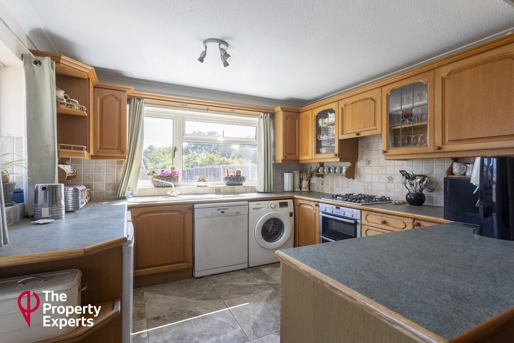 Property photo 2 of 14