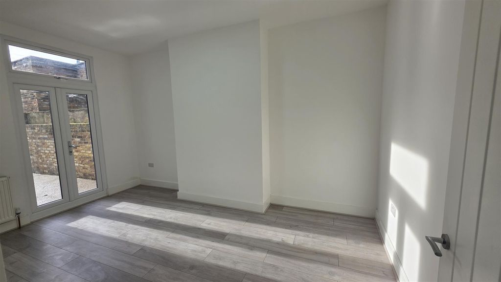 Property photo 2 of 10 20260112_125526.Jpg