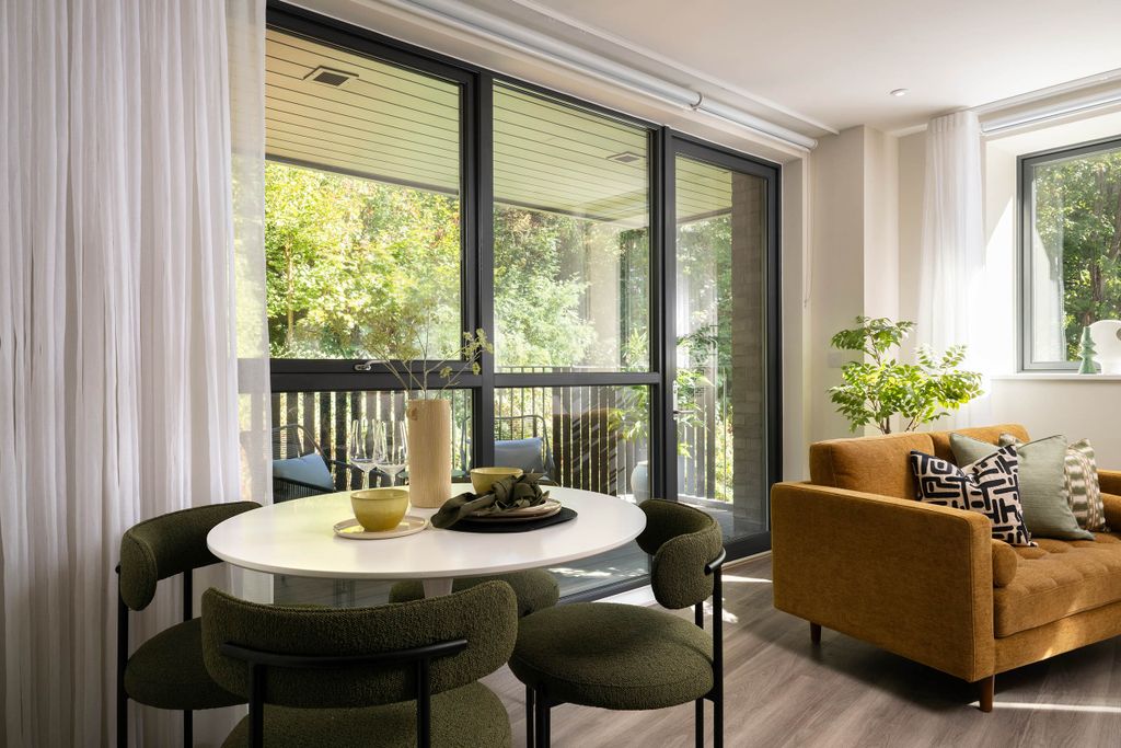 Property photo 3 of 14 Flat 18_Web Res_015.Jpg