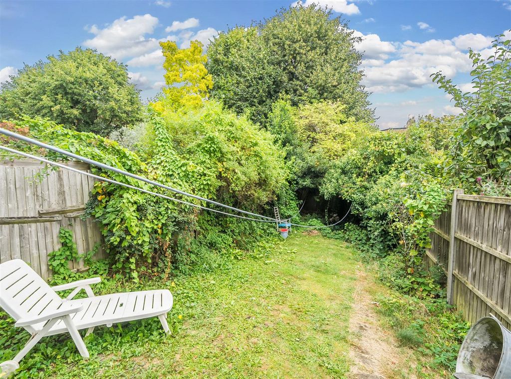 Property photo 3 of 9