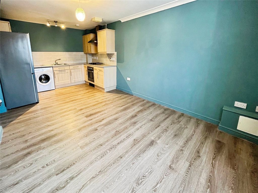 Property photo 3 of 11 Picture No. 23