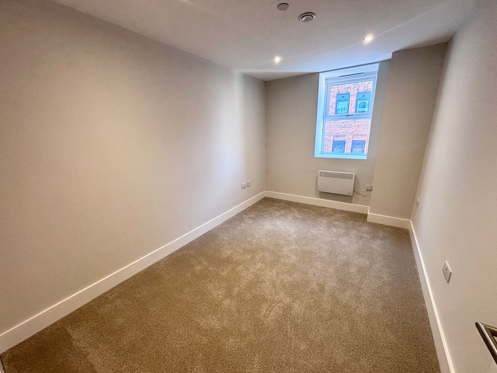 Property photo 3 of 5 Bedroom 1