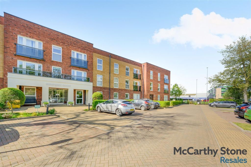 Property photo 1 of 29 8688500-Exterior07.Jpg