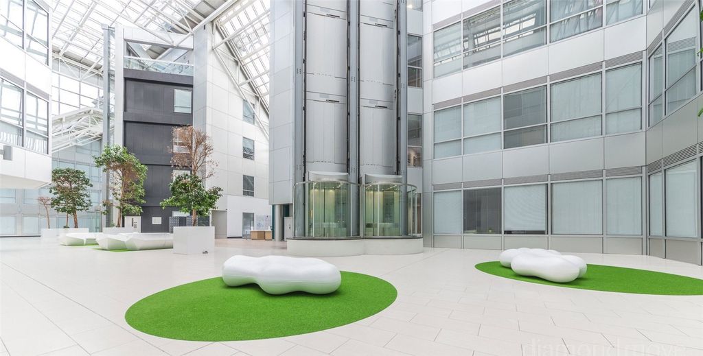 Property photo 3 of 3 Photo 2