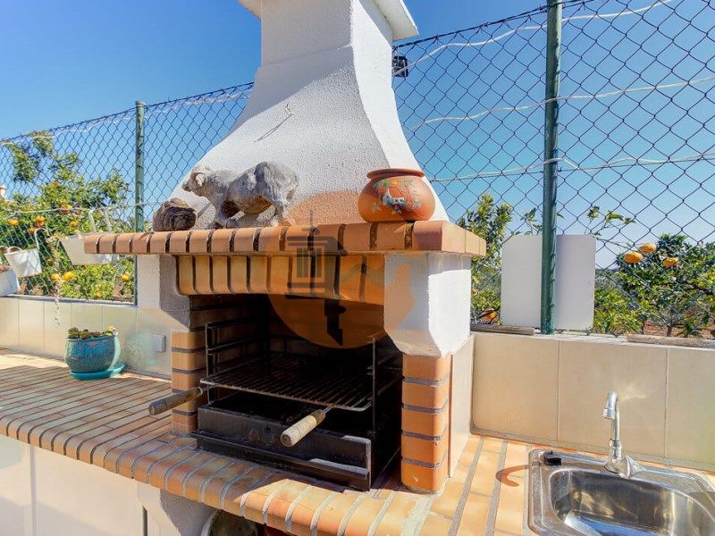 Property photo 3 of 70