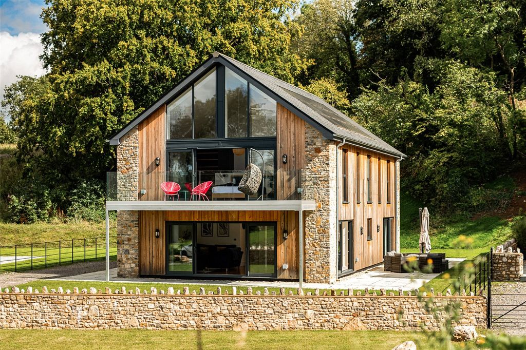 Property photo 1 of 11 Picture No. 01