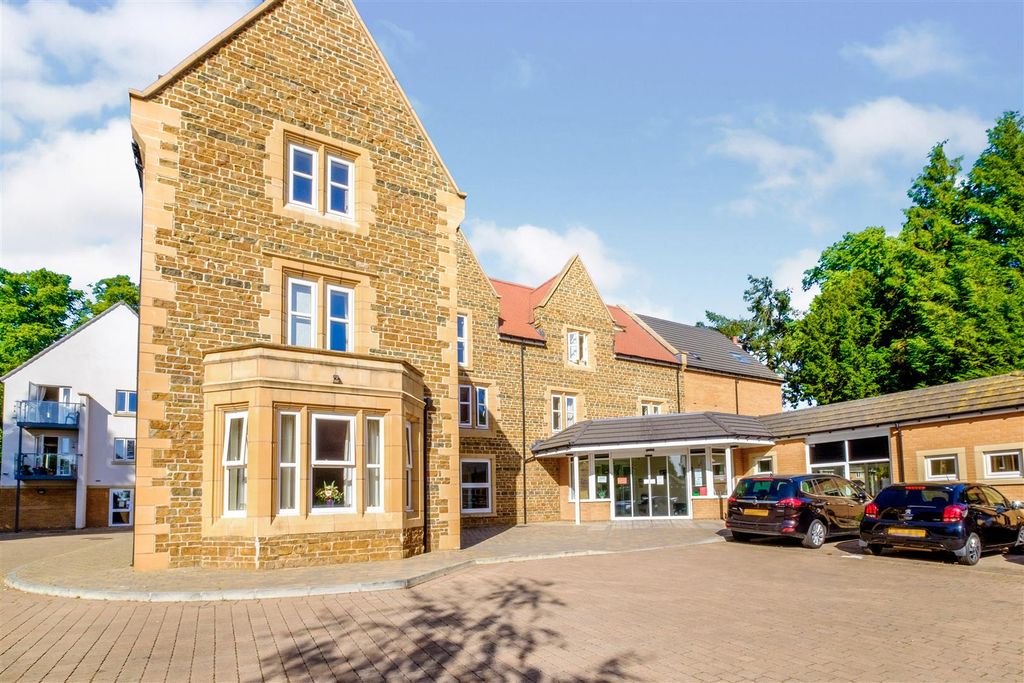 Property photo 1 of 14 Wardington Court.Jpg