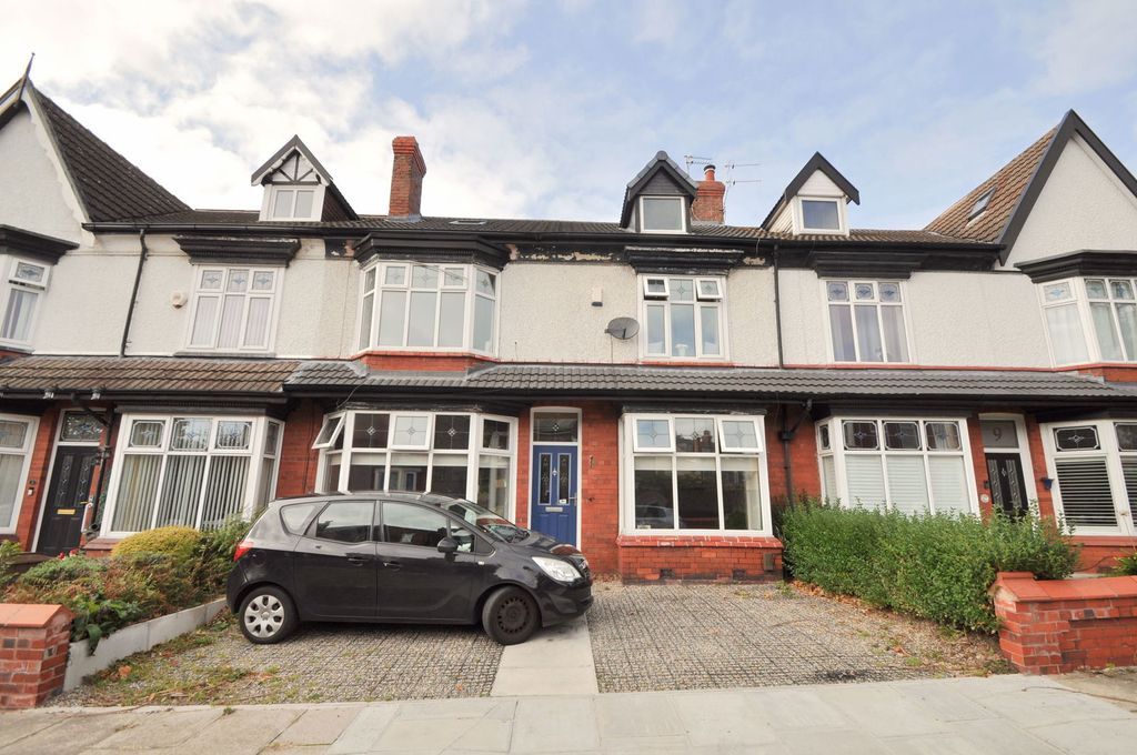 Property photo 1 of 33