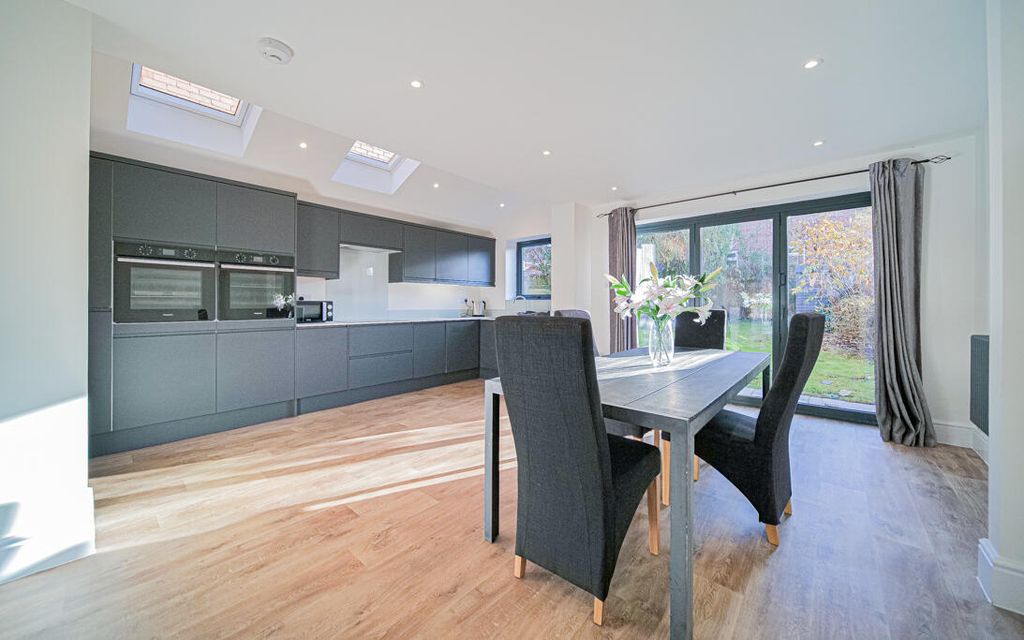 Property photo 2 of 20 P1065825.Jpg