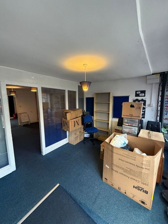 Property photo 3 of 6