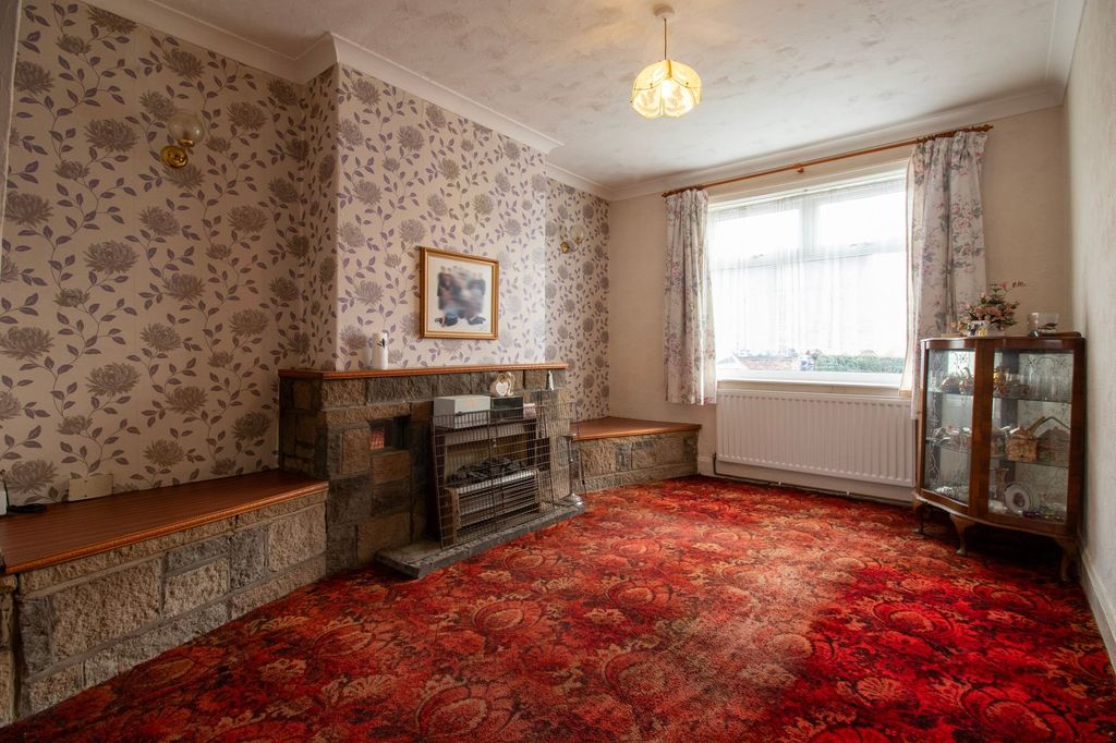 Property photo 2 of 22