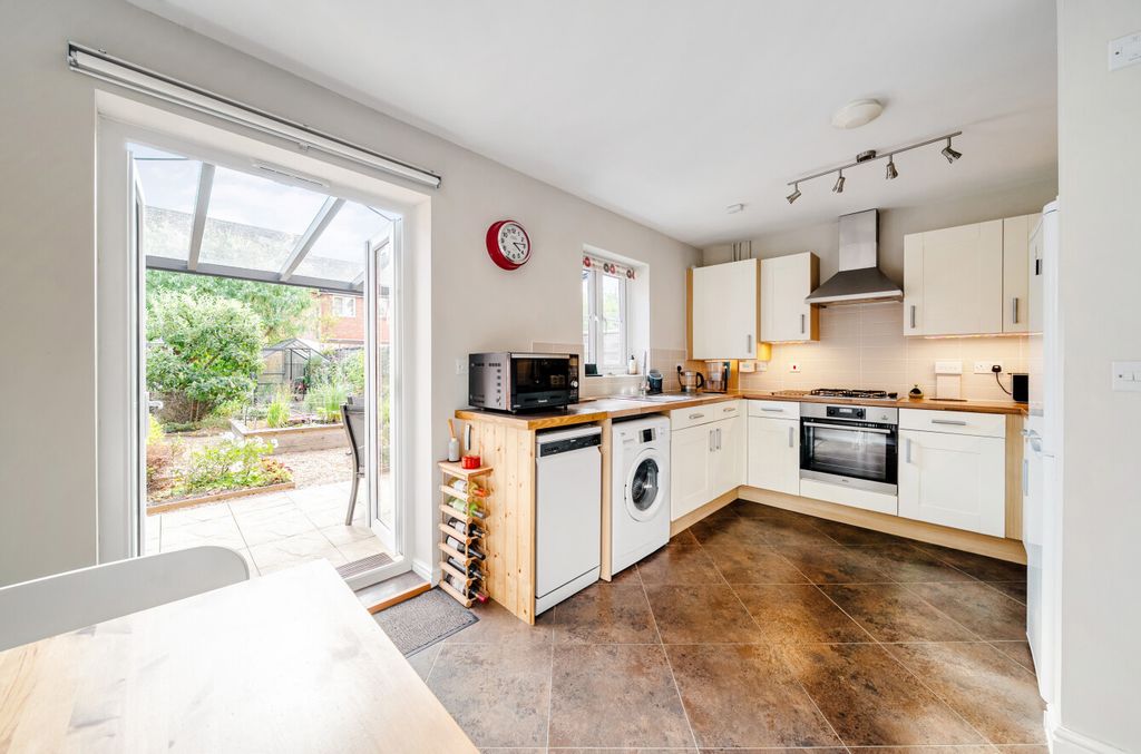 Property photo 2 of 10 1510459-11-1A01Fd...