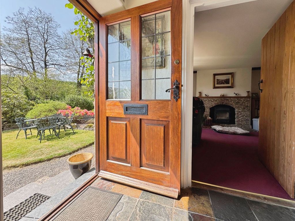 Property photo 2 of 46