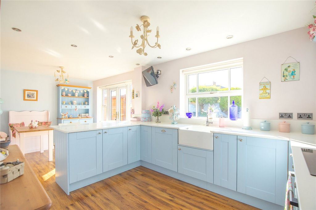 Property photo 2 of 27 Picture No. 27