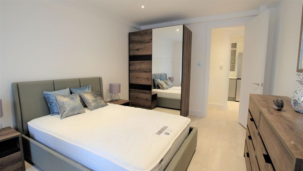 Property photo 2 of 8 Dscf0898.Jpg