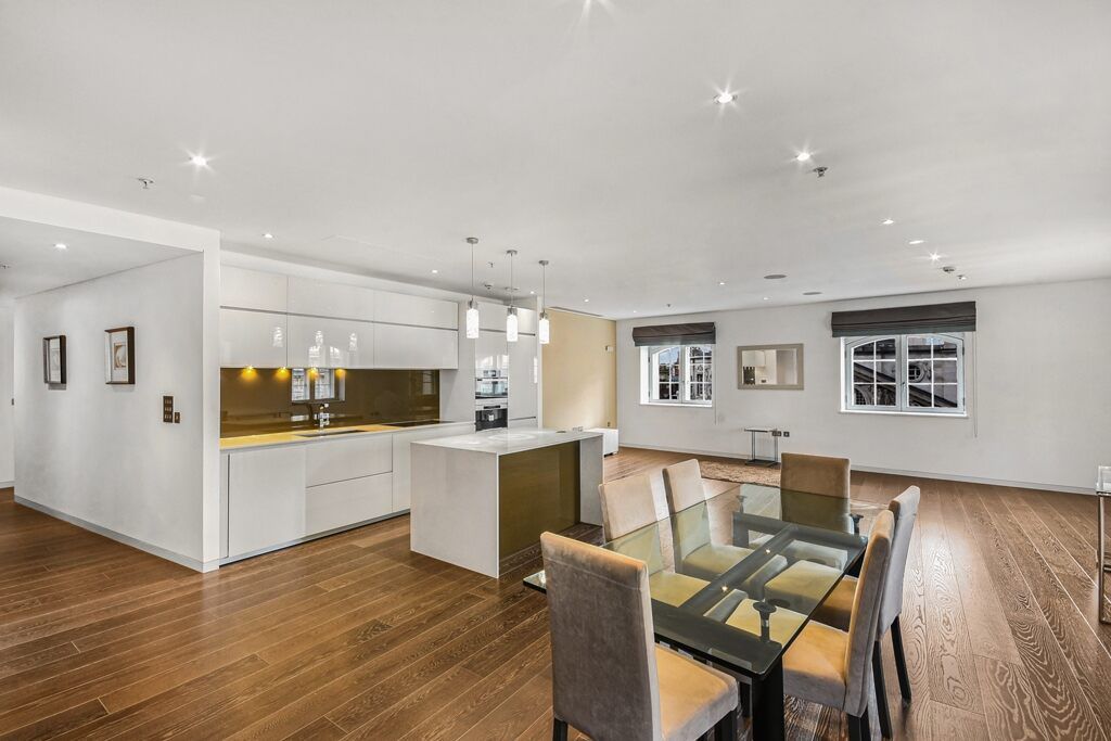 Property photo 1 of 12 Marconi House