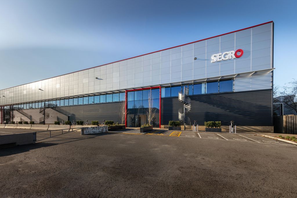 Property photo 1 of 27 2024 Units A34 Sp Purley Way Croydon 224946.Jpg