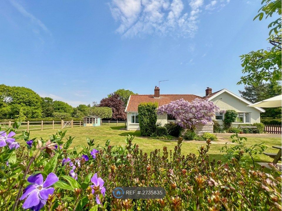 Property photo 1 of 34 Rear Garden