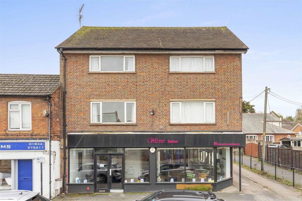 Property photo 1 of 12 Flat 2, 44 Bell Street, Hp27 Qad (Low Res)-12.Jpg