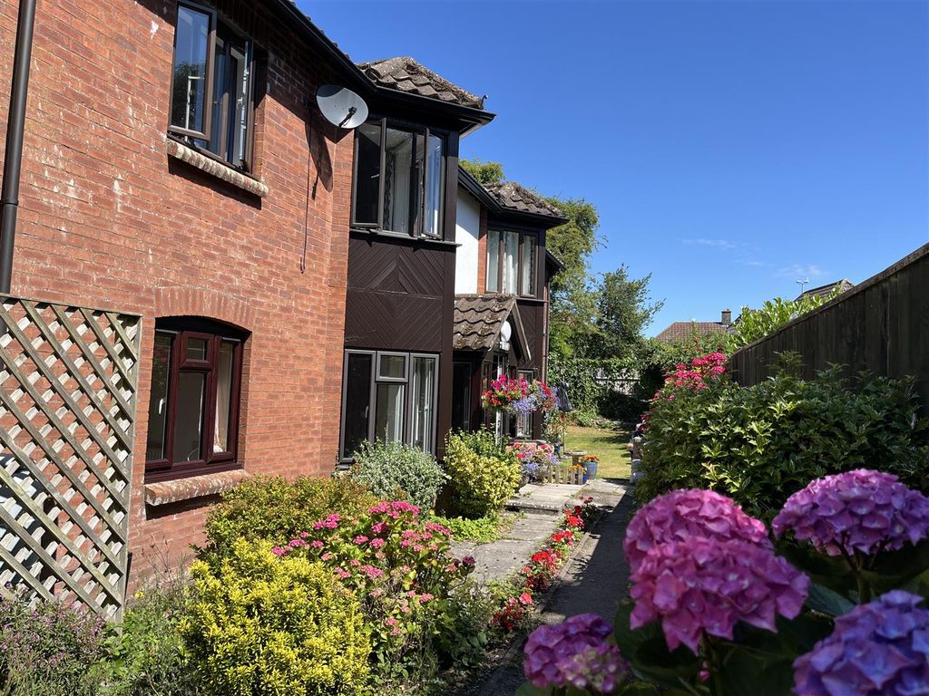 Property photo 2 of 12 Img_8326.Jpg