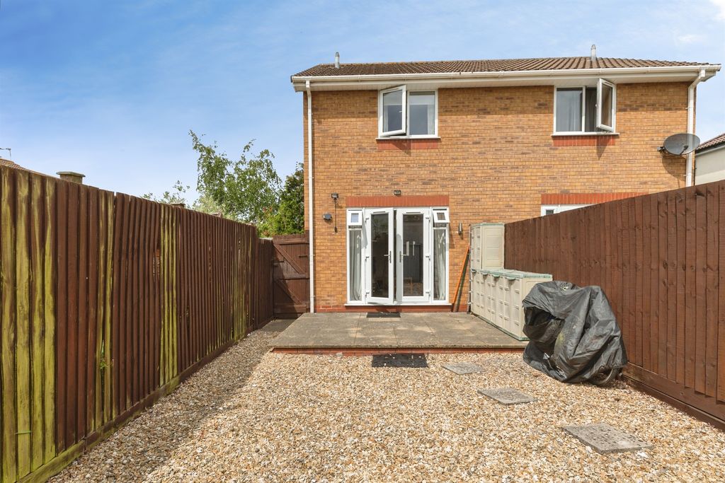 Property photo 2 of 21