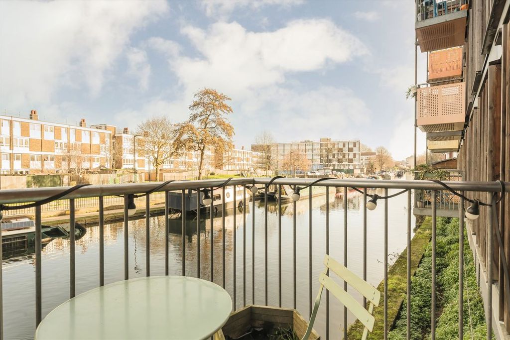 Property photo 3 of 9