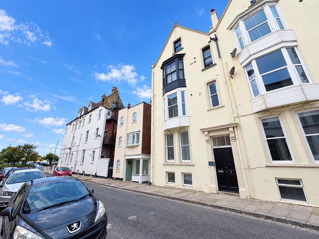 Property photo 1 of 9 Front