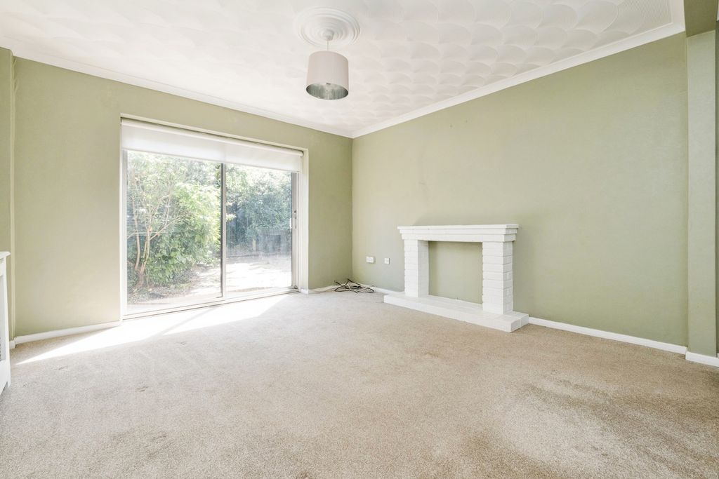 Property photo 3 of 16 Pbox-Img.Jpg