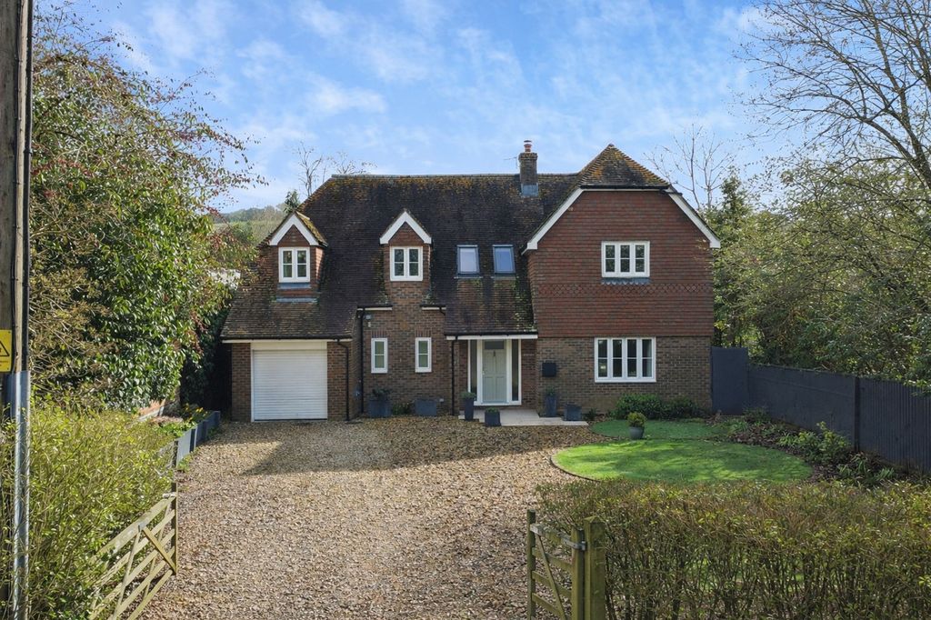 Property photo 1 of 30