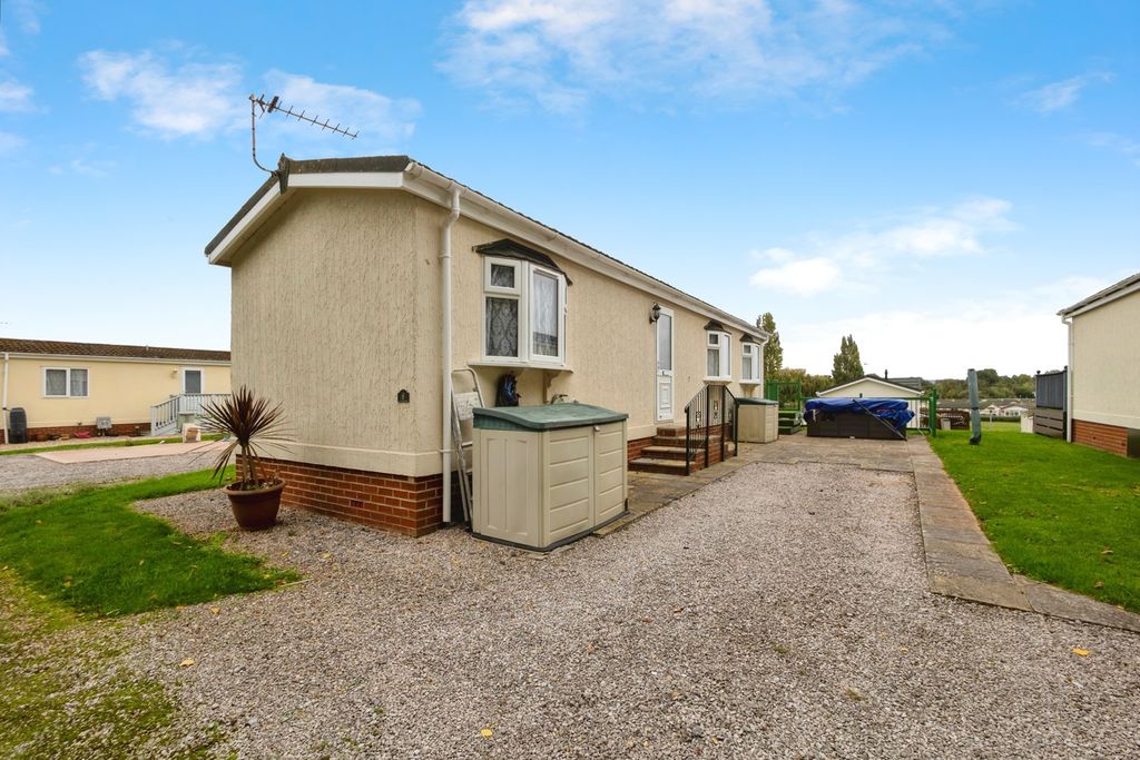 Property photo 1 of 17 Photo