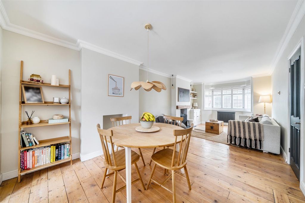 Property photo 3 of 19 Dining Room