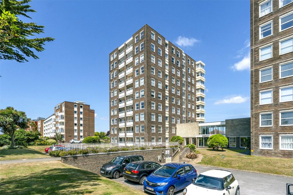 Property photo 2 of 12 Picture No. 16