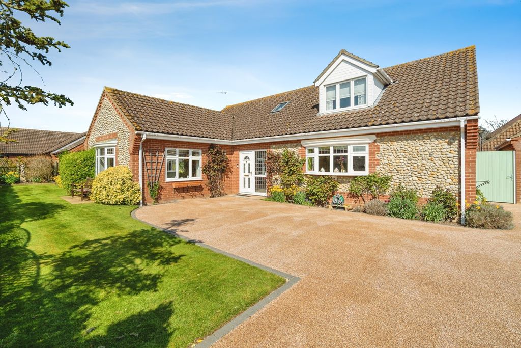 Property photo 1 of 17 Photo