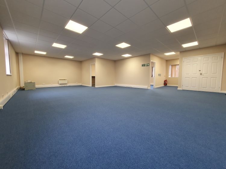 Property photo 3 of 7