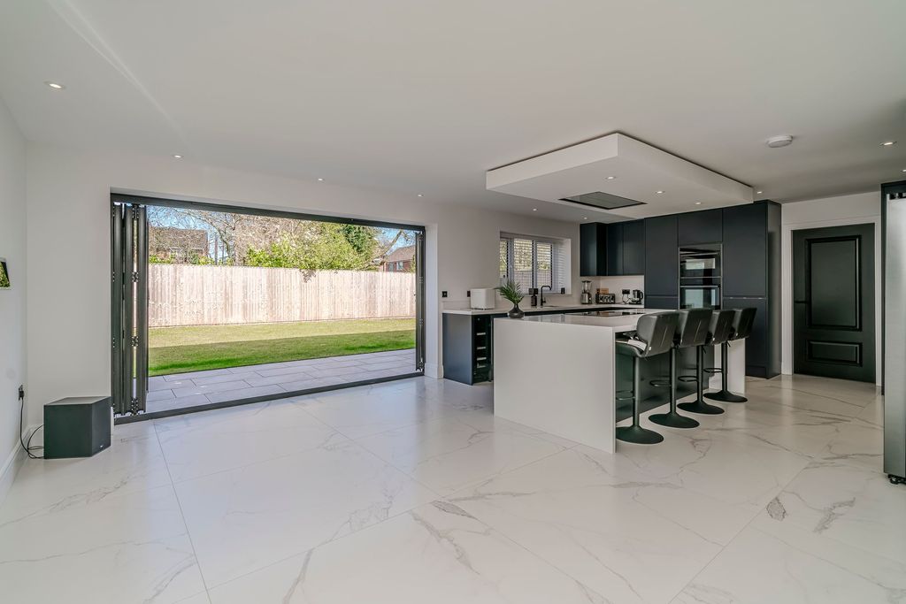 Property photo 2 of 58