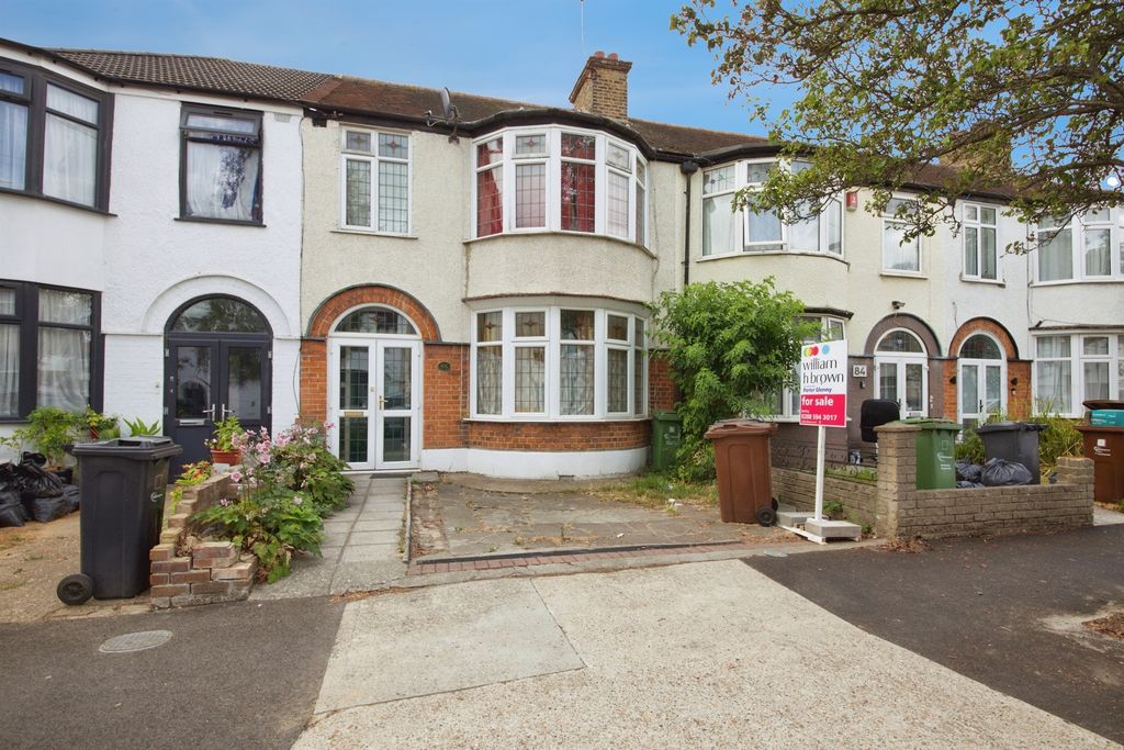 Property photo 1 of 18