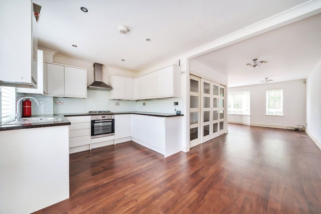 Property photo 1 of 10 Kitchen/Diner