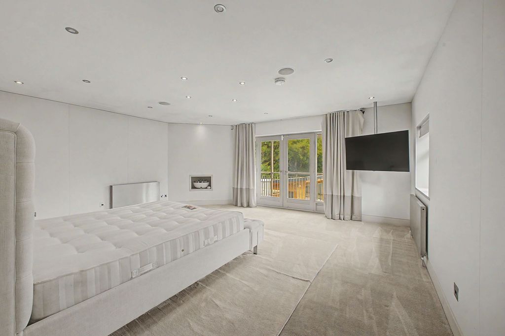 Additional image 11 of 5 bed detached house for saleSouth Downs Road, Bowdon WA14