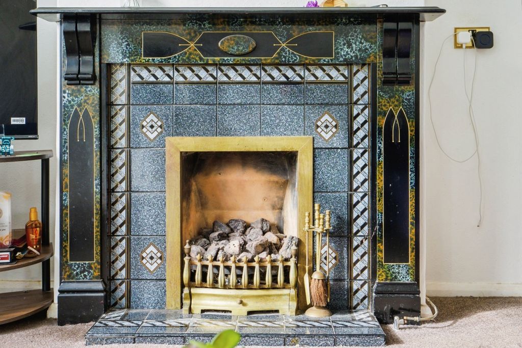 Property photo 3 of 18 Pbox-Img.Jpg