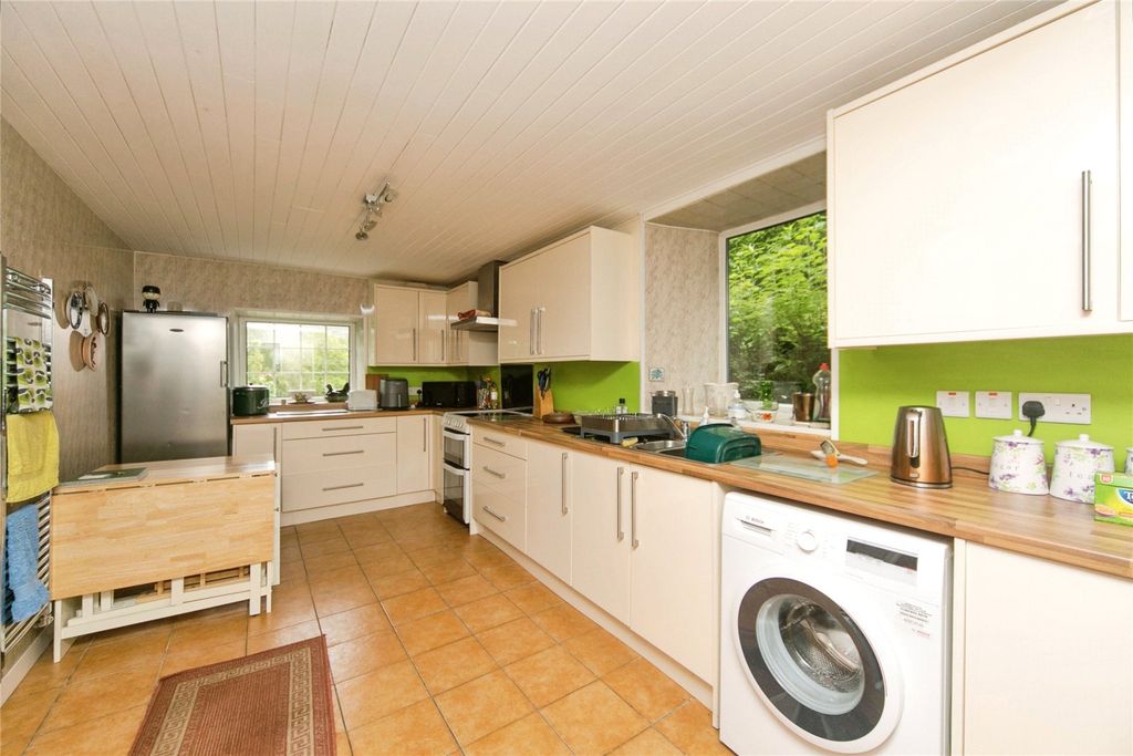 Property photo 2 of 45 Picture No. 50
