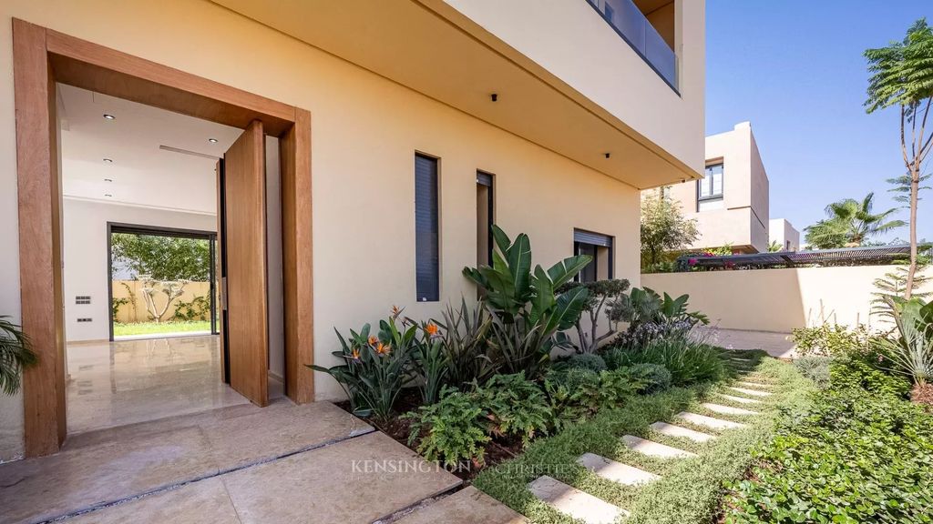 Property photo 2 of 30