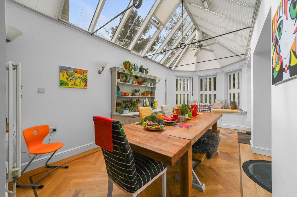 Property photo 2 of 34 4638781