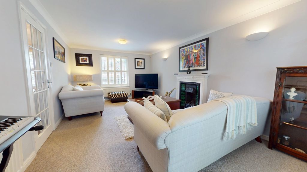 Property photo 3 of 27 4329132