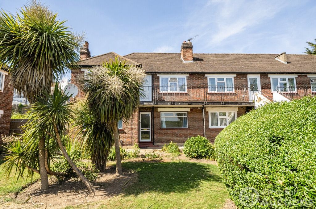 Property photo 1 of 9 Picture No. 24