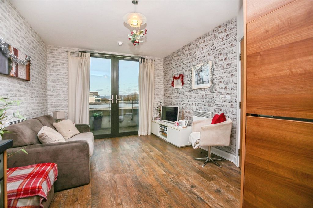 Property photo 1 of 8 Picture No. 22