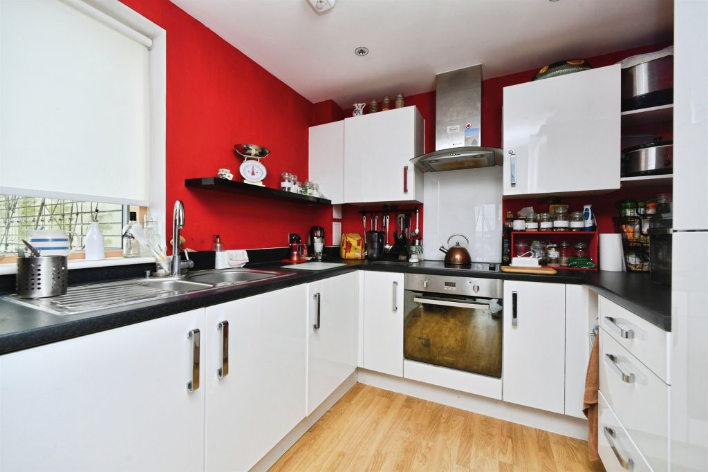 Property photo 3 of 17
