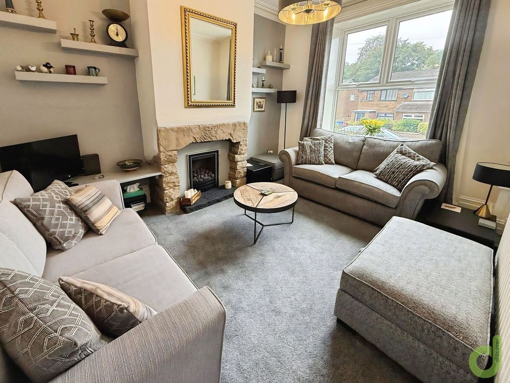 Property photo 2 of 34