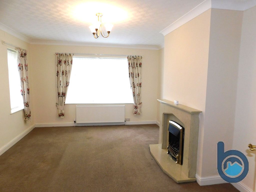 Property photo 2 of 25